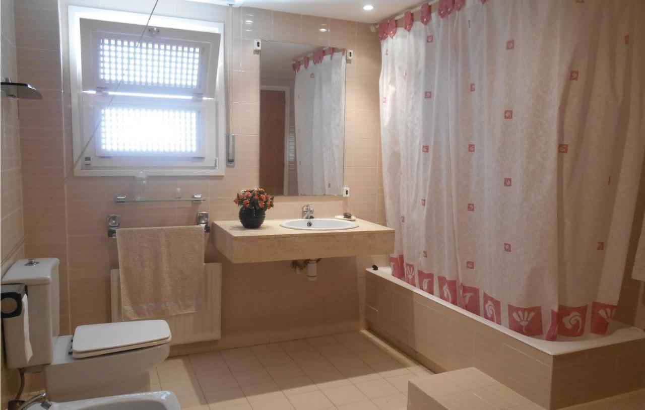3 Bedroom Gorgeous Apartment In Tossa De Mar Exteriör bild