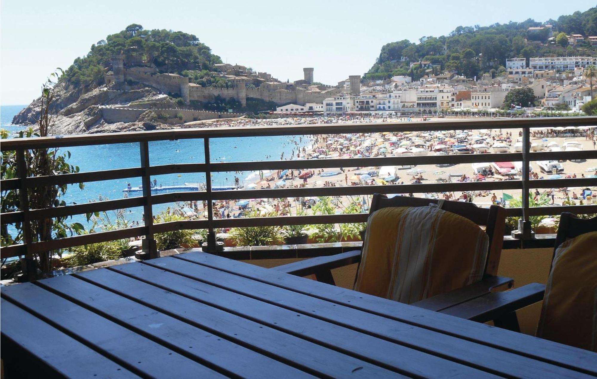 3 Bedroom Gorgeous Apartment In Tossa De Mar Exteriör bild