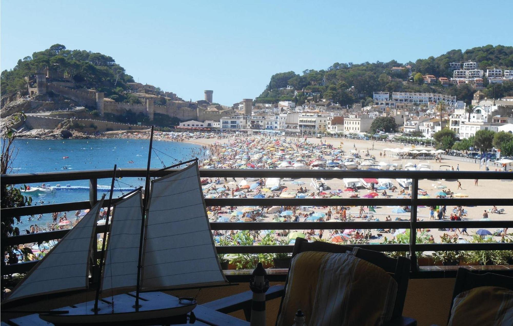 3 Bedroom Gorgeous Apartment In Tossa De Mar Exteriör bild
